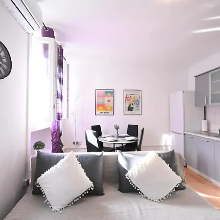 Apartman Mia *